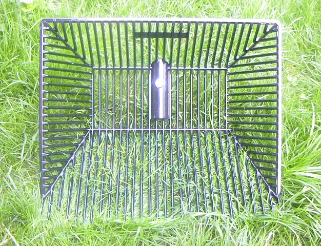 FINE-TINES® Stall Fork - Normale Größe - auch im grünen Gras